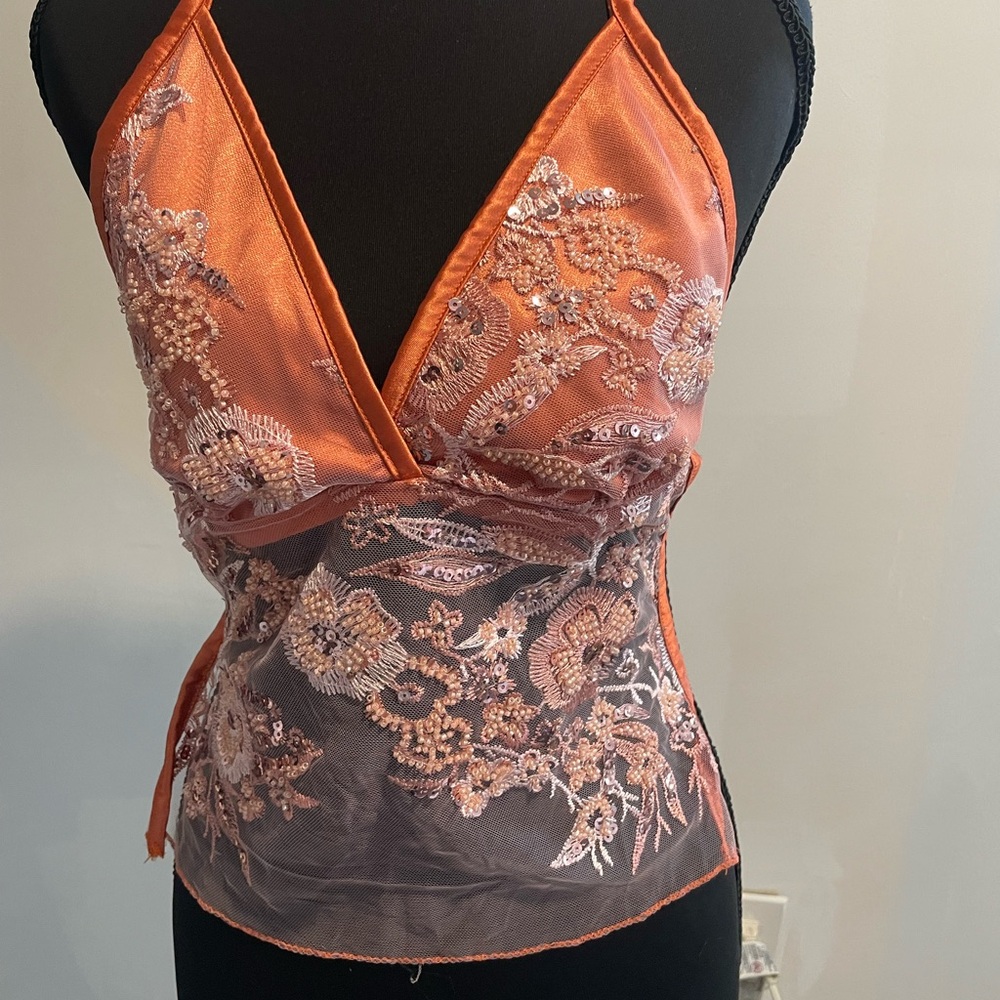 Delicate Embroidered Satin Tank Top - Pink / Peach